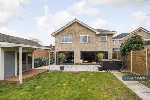 undefined, Sheldons Road, Hook, RG27