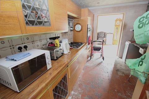 3 bedroom semi-detached house for sale, Porlock Road Flixton