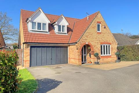 3 bedroom property for sale, Hawthorn Road, Tolleshunt Knights, Maldon, CM9