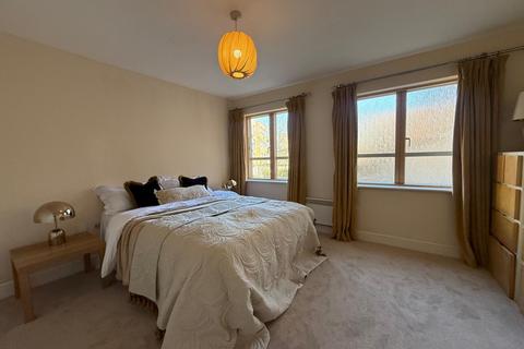 2 bedroom flat to rent, Sovereign Place, Harrow HA1