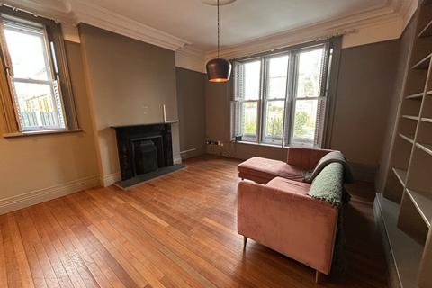 undefined, Whitcliffe Rd, Cleckheaton, BD19
