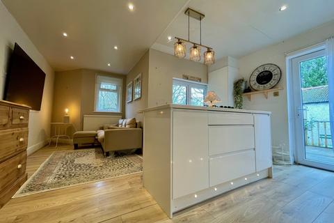 undefined, Bingley Road, BRADFORD BD9
