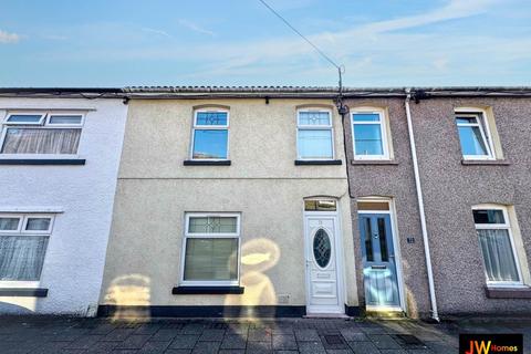 3 bedroom house to rent, Tynybedw street, Treorchy CF42