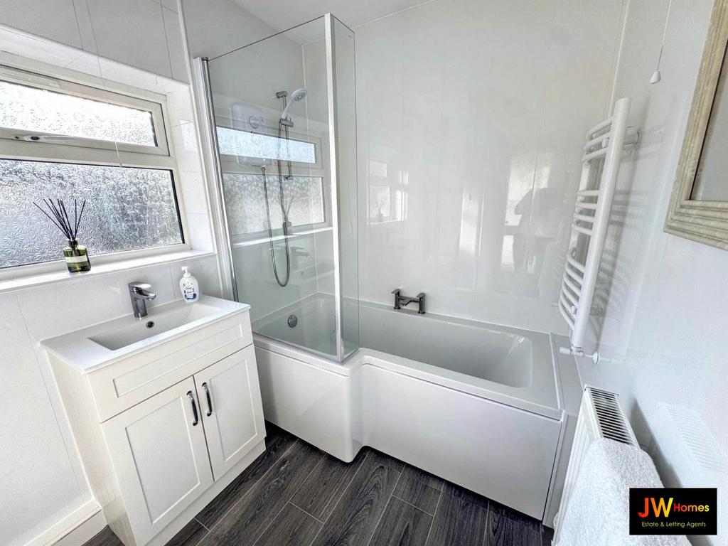 Bathroom (16)