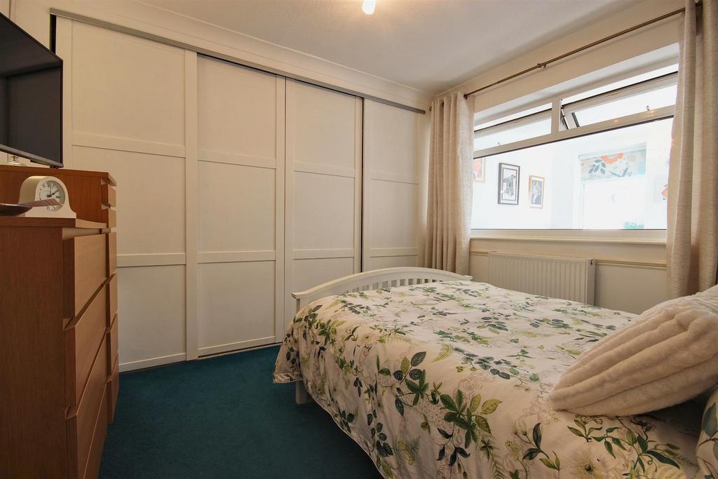Bedroom 1 (rear)