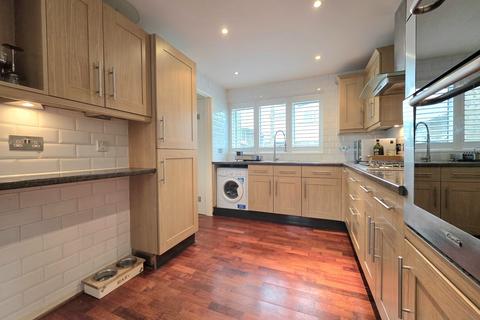 3 bedroom terraced house for sale, Oranmore Court, Regency Walk, Croydon, Surrey, CR0