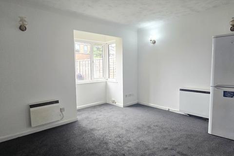 undefined, Harlington Road, Uxbridge, Greater London, UB8