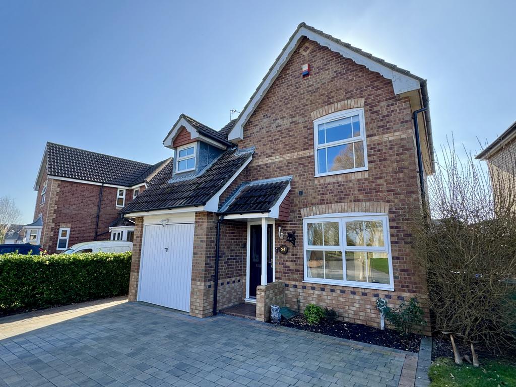 3 Bedroom Detached House - For Sale