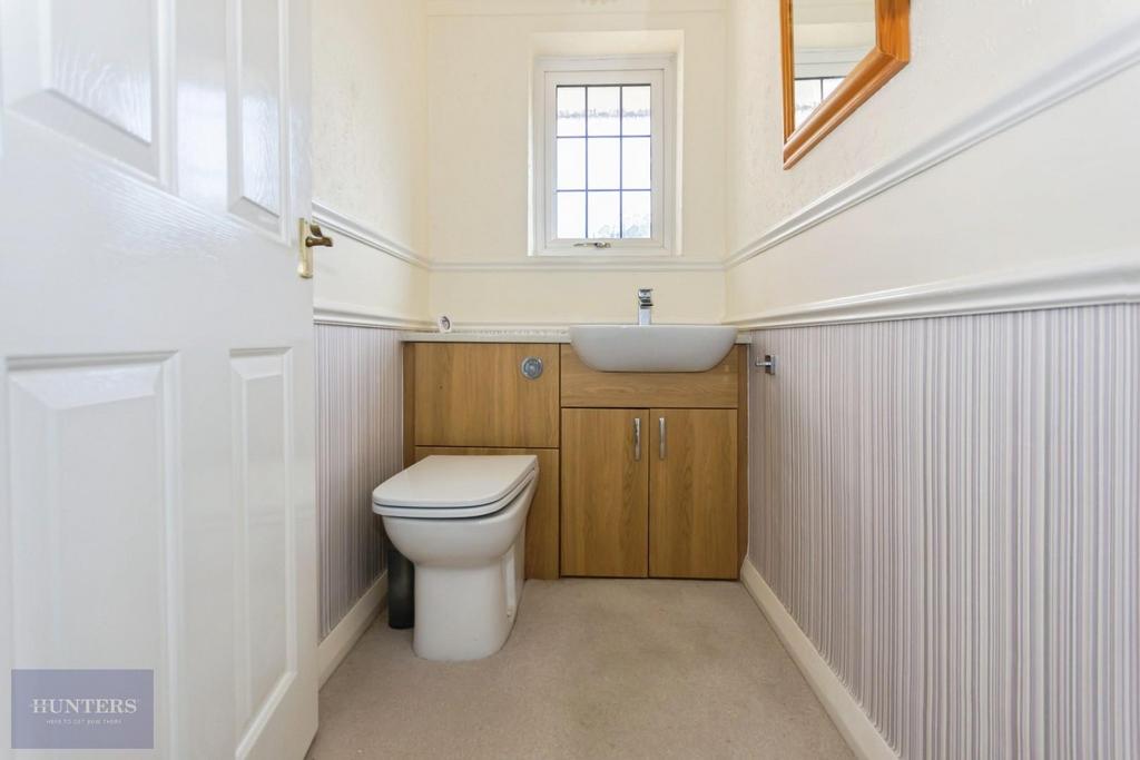 Guest cloakroom