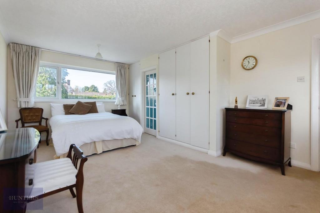 Principle bedroom