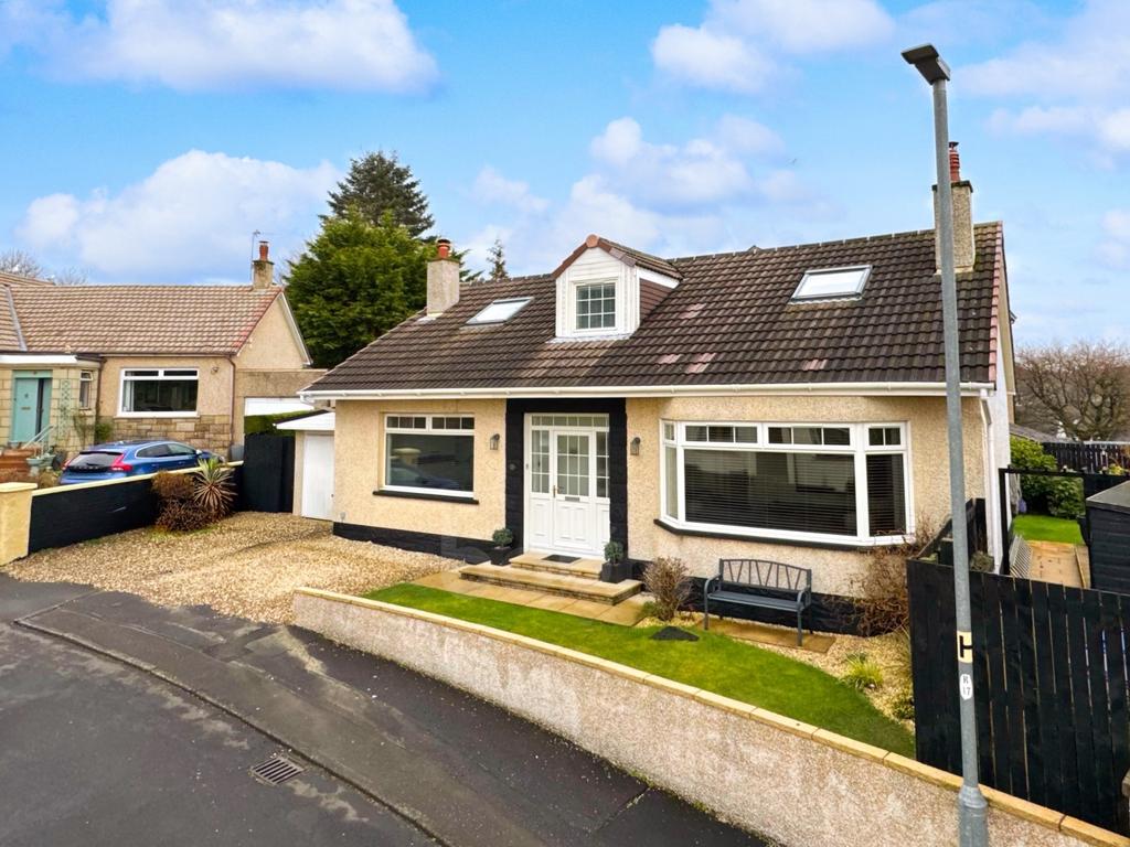Parkhill Drive, Dalry four Bedroom Detached Home