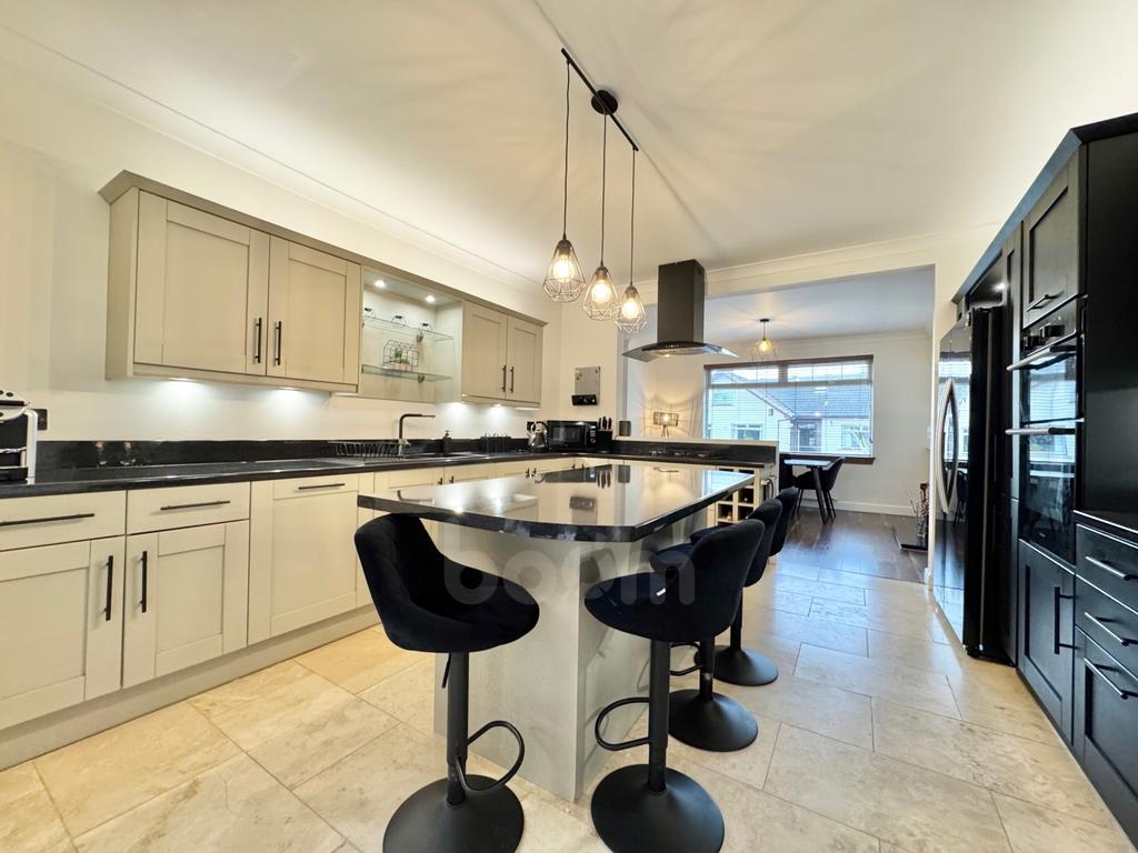 Parkhill Drive kitchen pic