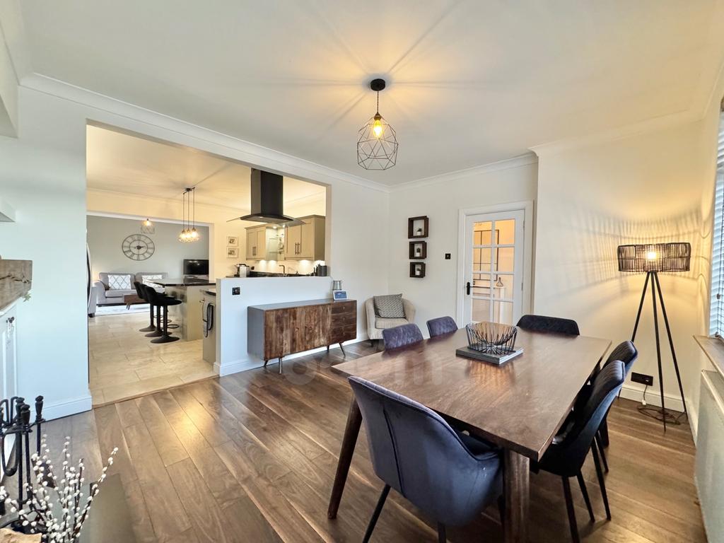 Parkhill Drive dining room pic