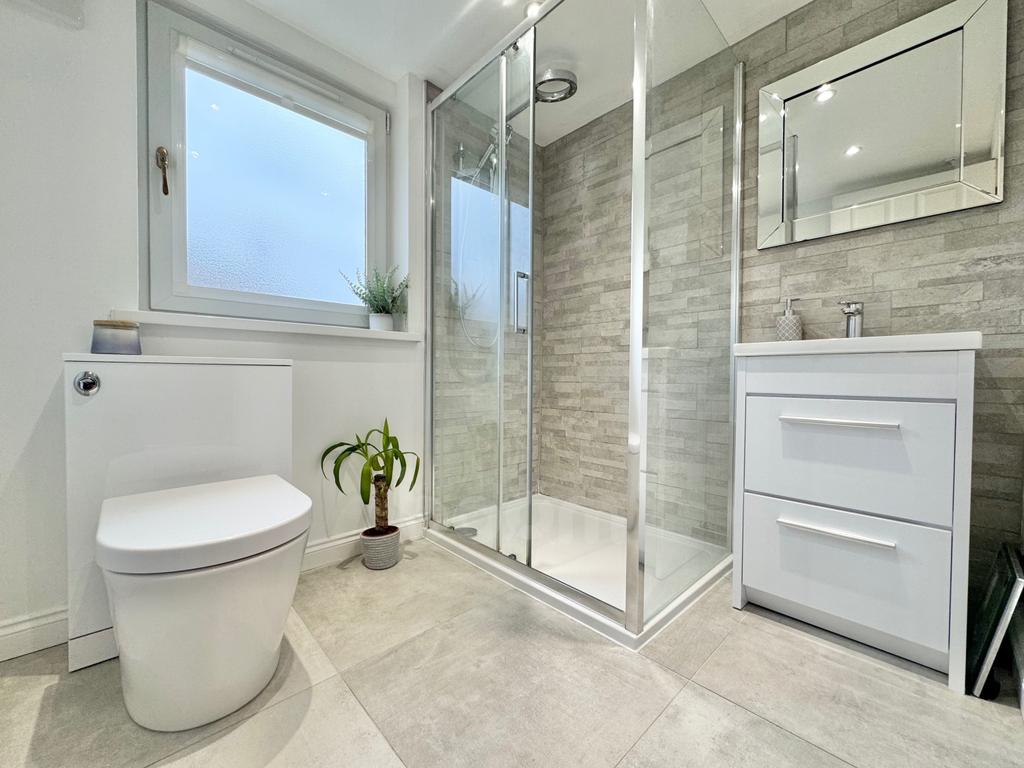 Parkhill Drive family shower room