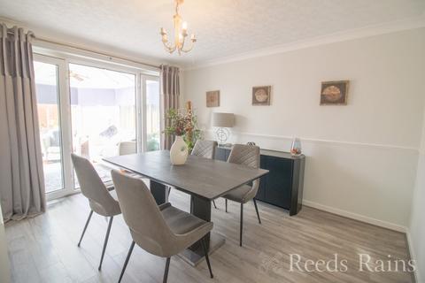 3 bedroom semi-detached house for sale, Fenwick Road, Ellesmere Port CH66