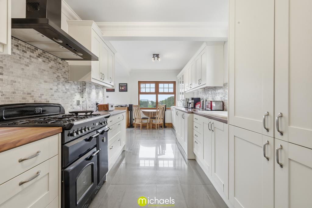 Kitchen/ Snug/Breakfast Room