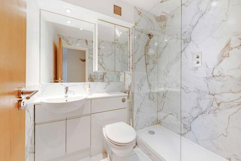 2 bedroom flat for sale, North Block, London SE1