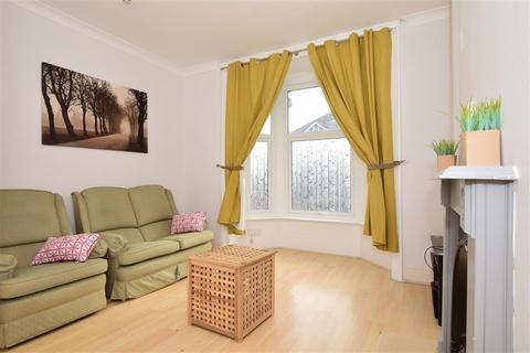2 bedroom flat for sale, Hastings Road, Maidstone, ME15