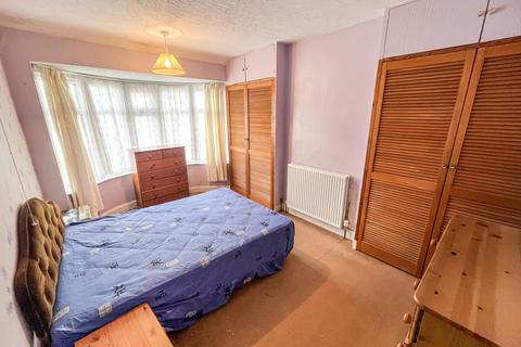 3 bedroom semi-detached house for sale, Cornwall Road, Leicestershire LE4
