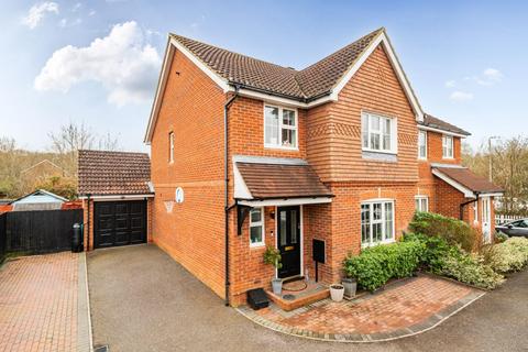 4 bedroom semi-detached house for sale, Bishopswood, Kingsnorth, Ashford TN23 3RD