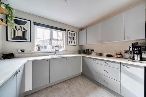 4 bedroom semi-detached house for sale, Bishopswood, Kingsnorth, Ashford TN23 3RD