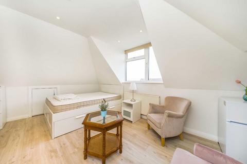 undefined, Sherwood Road, London NW4