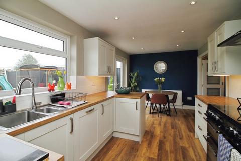 3 bedroom terraced house for sale, Lethe Grove, Colchester, CO2