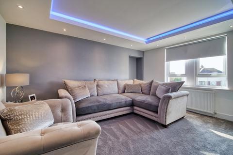 3 bedroom flat for sale, Lainshaw Avenue, Kilmarnock, KA1