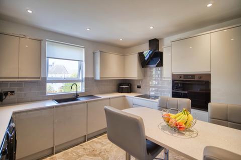3 bedroom flat for sale, Lainshaw Avenue, Kilmarnock, KA1
