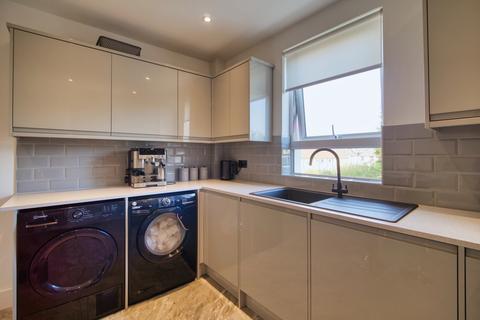 3 bedroom flat for sale, Lainshaw Avenue, Kilmarnock, KA1