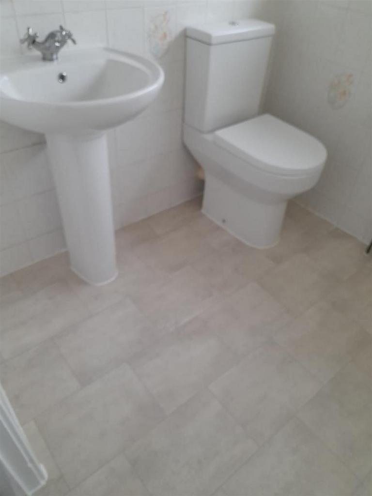 BATHROOM 2.jpg