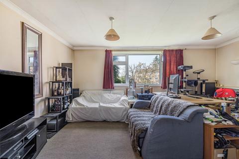 2 bedroom apartment for sale, Christchurch Road, Virginia Water, Surrey, GU25