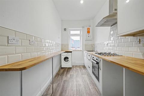 2 bedroom apartment for sale, Derby Road, Long Eaton