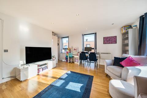2 bedroom apartment for sale, Advent Way, Manchester