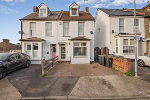 3 bedroom semi-detached house for sale, Park Road, Gravesend, DA11