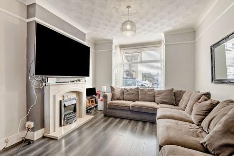 3 bedroom semi-detached house for sale, Park Road, Gravesend, DA11