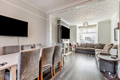 3 bedroom semi-detached house for sale, Park Road, Gravesend, DA11