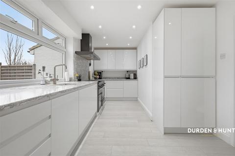3 bedroom semi-detached house for sale, Nursery Road, Hook End, CM15