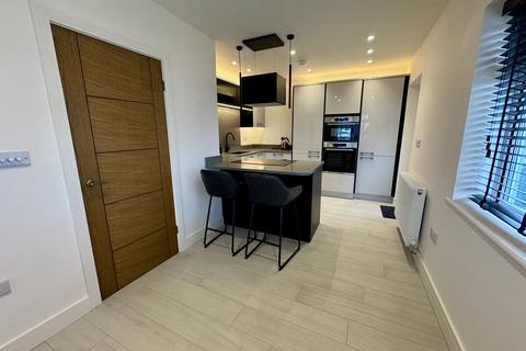 undefined, Bryn Moryd, Valley, Anglesey, LL65