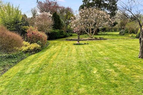 undefined, Upton Road, Defford, Worcestershire