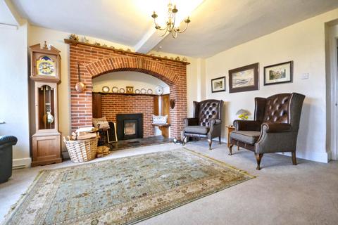 undefined, Upton Road, Defford, Worcestershire