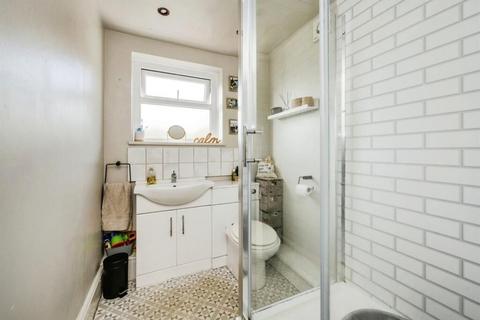 2 bedroom semi-detached house to rent, Pen-yr-Heol, Pen-y-Fai, Bridgend