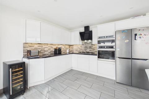 4 bedroom detached house for sale, Parc-Y-Berllan, Porthcawl CF36
