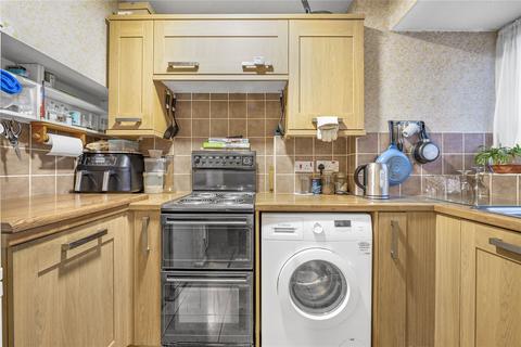 1 bedroom terraced house for sale, Overthorpe Close, Woking GU21