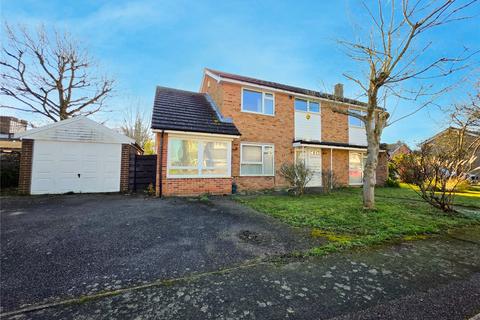 4 bedroom detached house for sale, Chestwood Close, Billericay, Essex, CM12