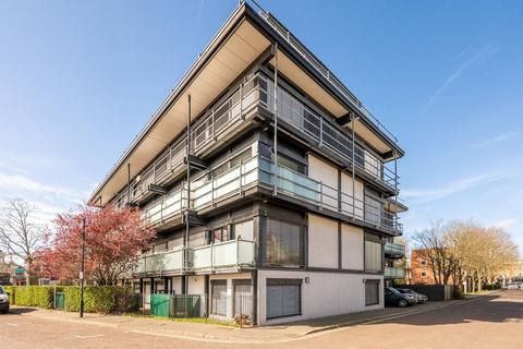 1 bedroom flat for sale, Victoria Villas, Richmond, TW9