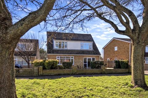 2 bedroom detached house for sale, 9 Matthew Flinders Way, Boston
