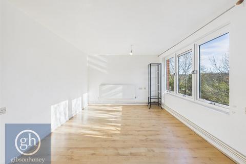 1 bedroom apartment to rent, Hilton Close, Uxbridge UB8
