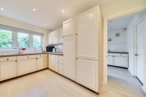 4 bedroom detached house for sale, Lyndhurst Close, Orpington, Kent, BR6