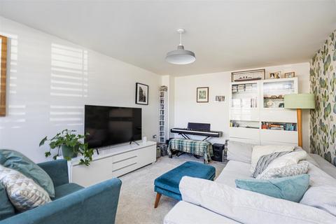4 bedroom detached house for sale, Thorpe Green Drive, Huddersfield HD7